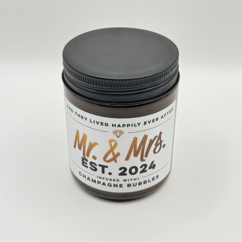 Wax Wit Mr and Mrs Candle Scented Champagne Bubbles Gift - Picture 2 of 5